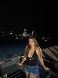 AubrieA, 18 — sugar baby, USA