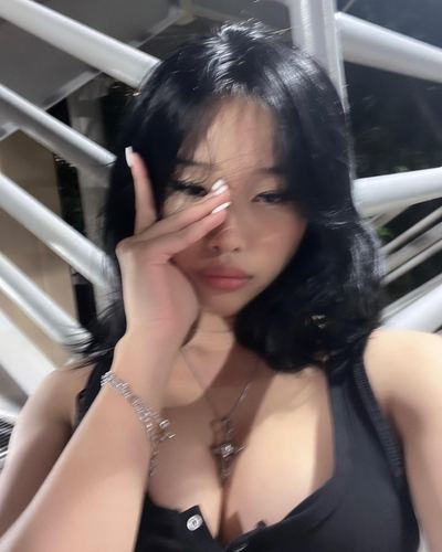 juliabby  Picture
