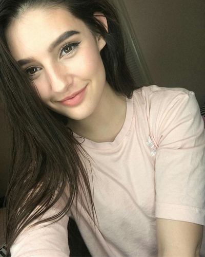 Mila Cadoret Picture