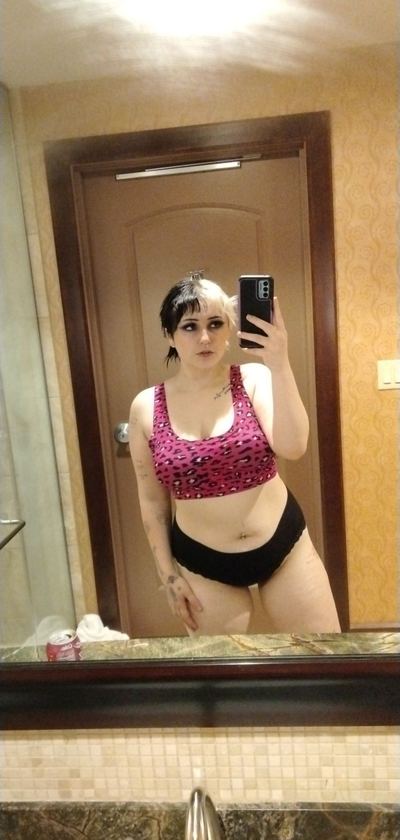 yourlilgothbitch69 Picture