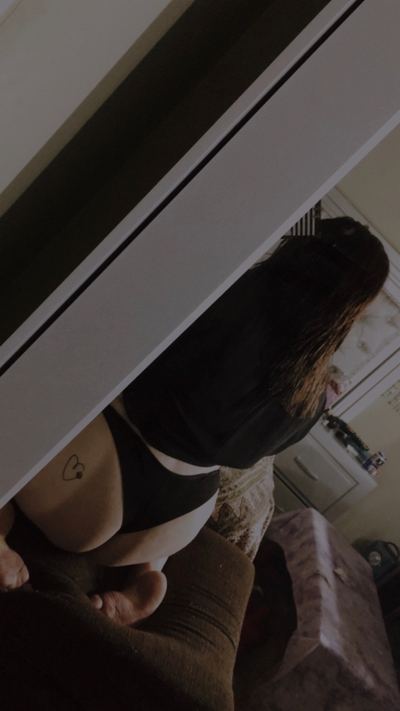 Bri Larra Picture