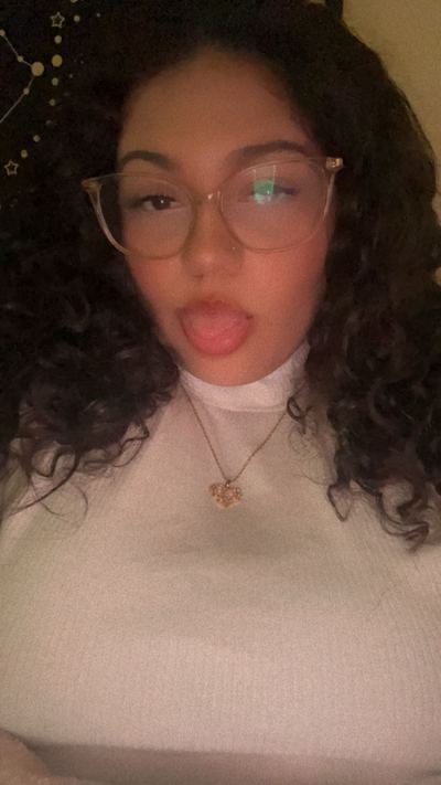 Alexismay2 Picture