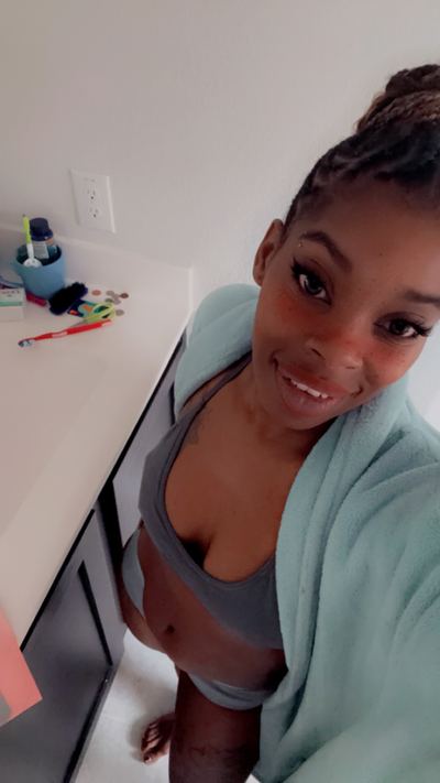 CandiiLips Picture