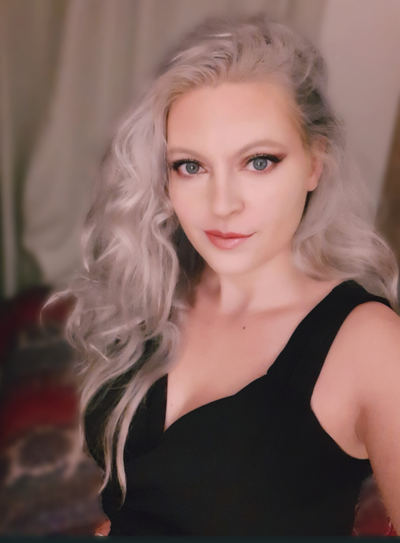 PeachyK Picture