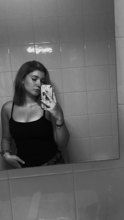Tania Picture