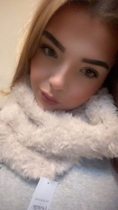 Karina695 Picture