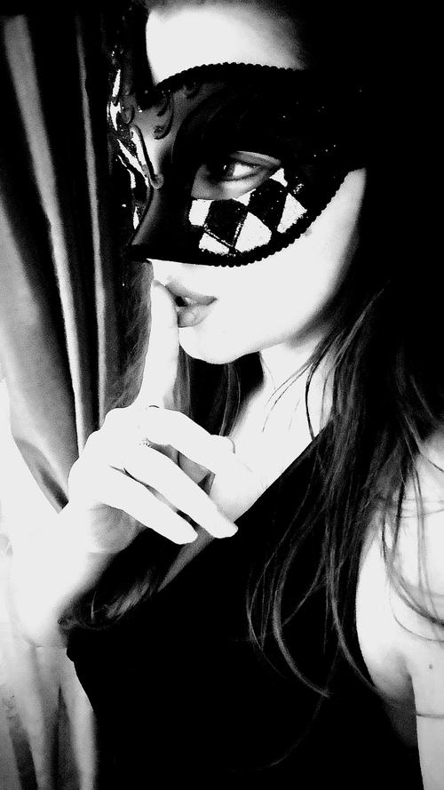 Luna Isabella