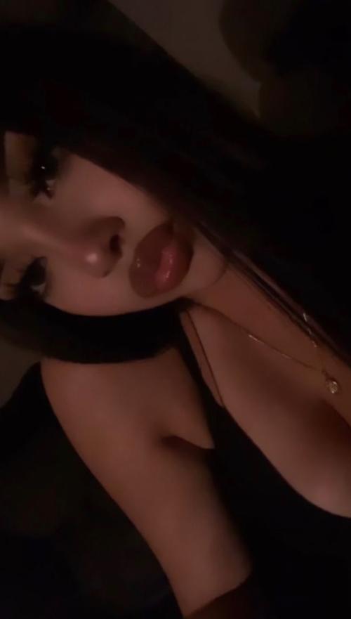 natashababeez