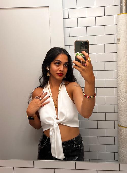 leela3819