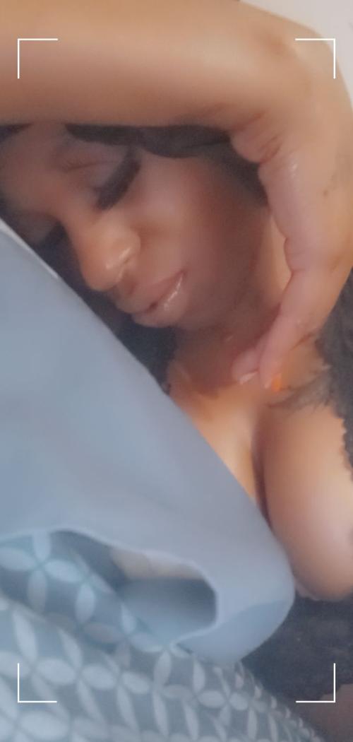 MommaSingle4