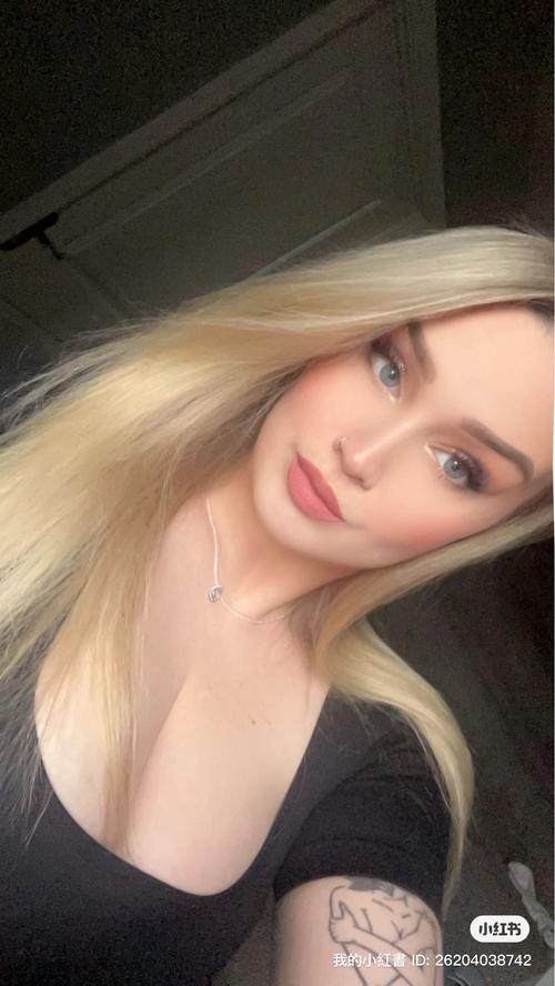 Blondebby22
