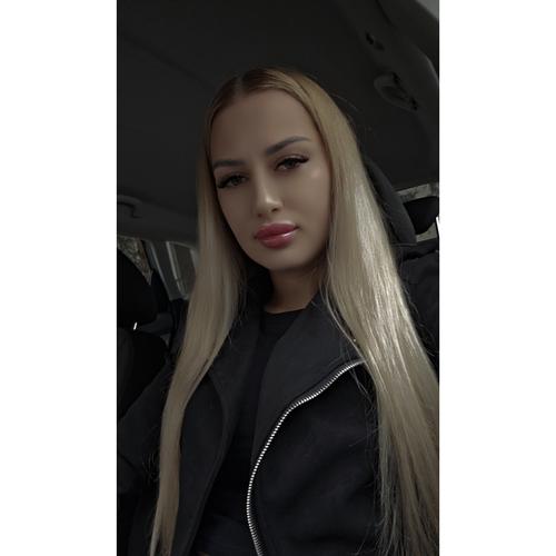 AnnaLove28