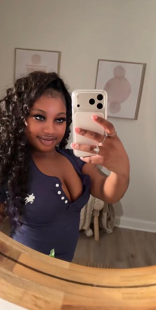 sexyfreakk
